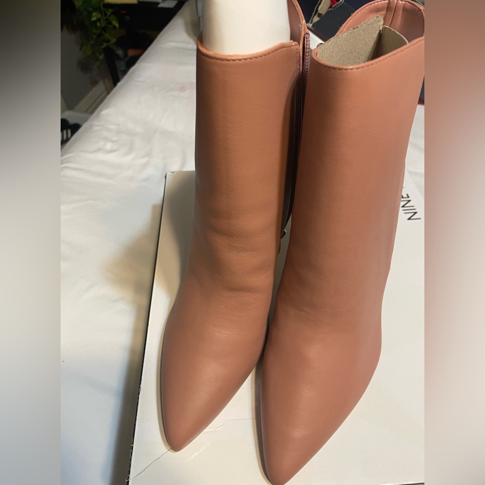 Nine West Torrie Leather Ankle Boots Sz 9
